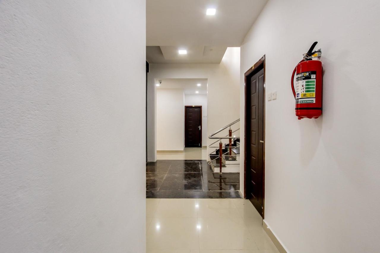 Oyo 69625 Mayuraa Residency Hotel Kumbakonam Eksteriør billede