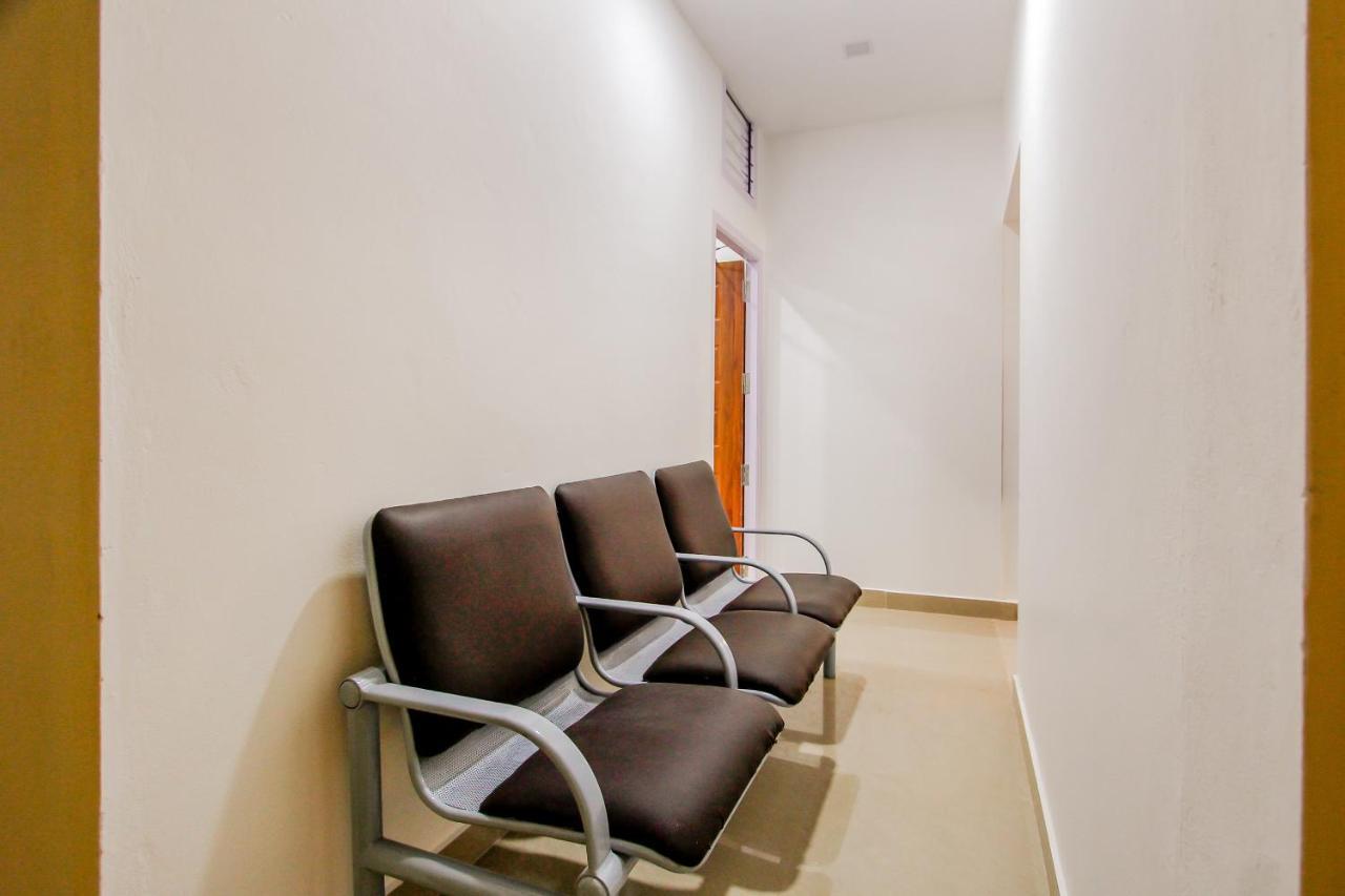 Oyo 69625 Mayuraa Residency Hotel Kumbakonam Eksteriør billede