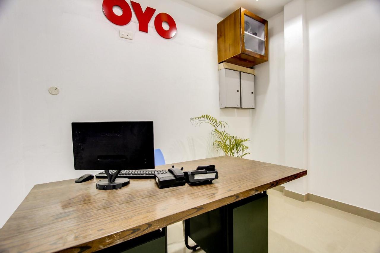 Oyo 69625 Mayuraa Residency Hotel Kumbakonam Eksteriør billede