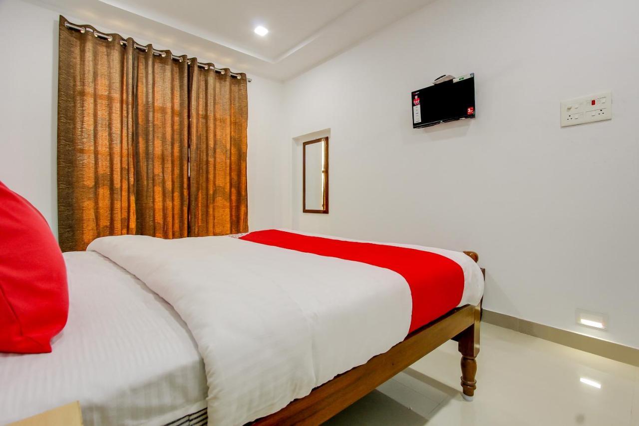 Oyo 69625 Mayuraa Residency Hotel Kumbakonam Eksteriør billede