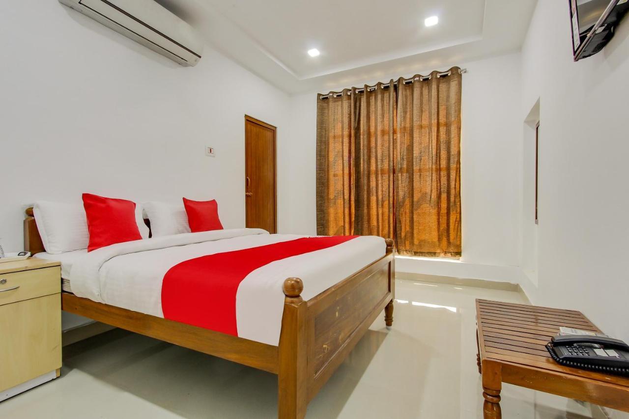 Oyo 69625 Mayuraa Residency Hotel Kumbakonam Eksteriør billede