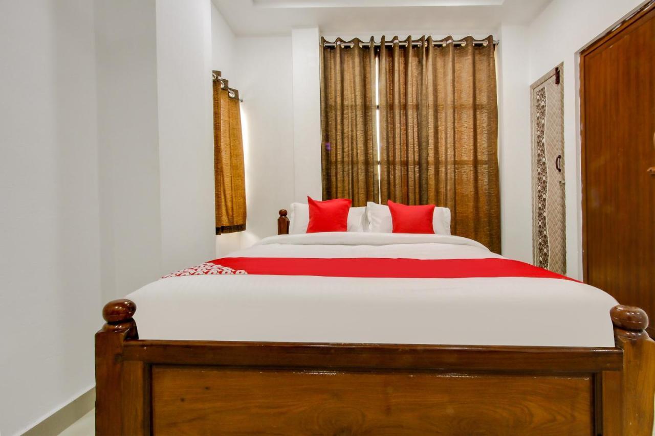 Oyo 69625 Mayuraa Residency Hotel Kumbakonam Eksteriør billede