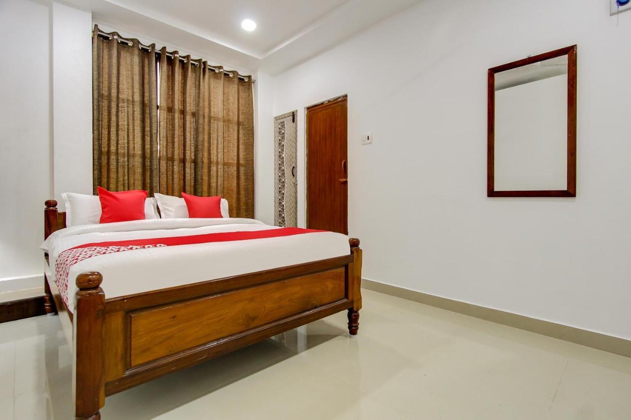 Oyo 69625 Mayuraa Residency Hotel Kumbakonam Eksteriør billede