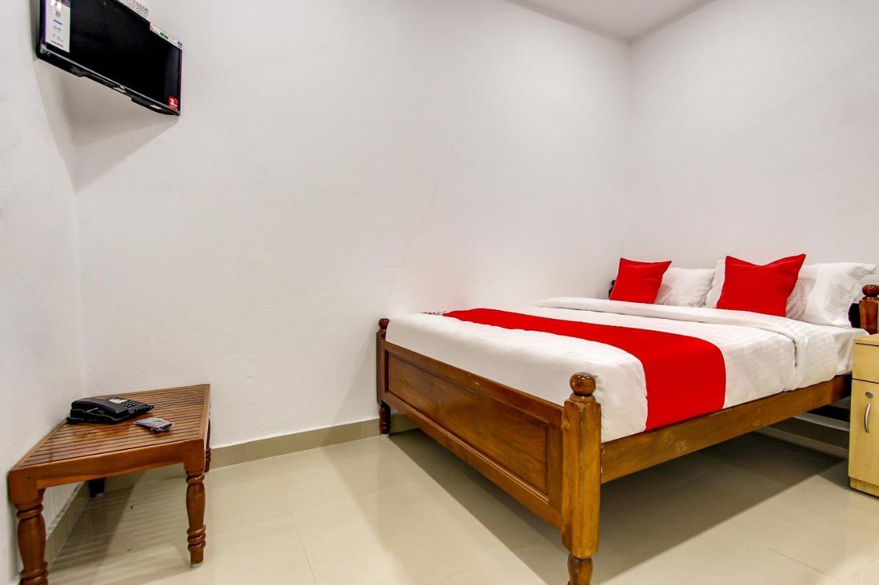 Oyo 69625 Mayuraa Residency Hotel Kumbakonam Eksteriør billede